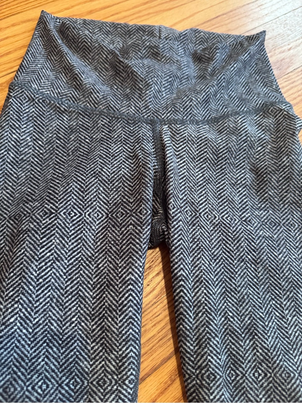 Niyama Sol High-Waist Black & Gray Herringbone Ponte Yoga Leggings
